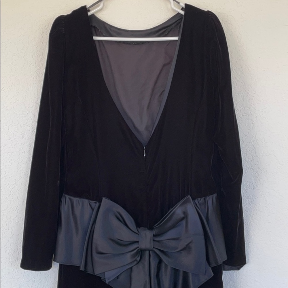 Vintage 80’s Velvet Holiday Dress w Low Cut Back